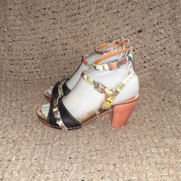 THE ART COMPANY-237-Patent Leather Pattern-Black Leather-Ankle Wrap-Sz 36-EX - Picture 2 of 8